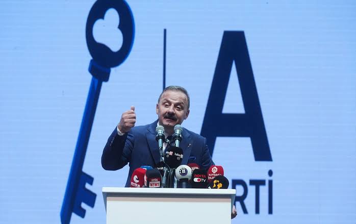 Yavuz Ağıralioğlu; Suriye'deki Terör Tehdidi İle İlgili Uyarıda Bulundu.